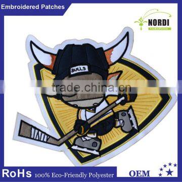 China factory supply custom embroidered patch for clothing