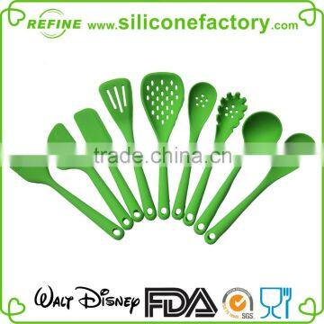 2015 Newest FDA & LFGB Standard Durable One Piece Silicone Spatula photo-2