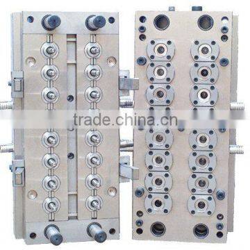 2015 Professional Best Injection Molding Machine Mould Supplier photo-1