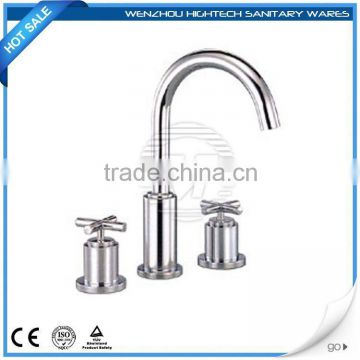 Fashionable Bathtub Faucet With Shower