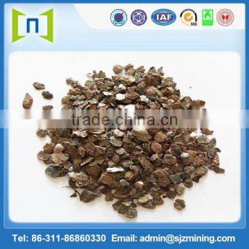 Golden vermiculite ore