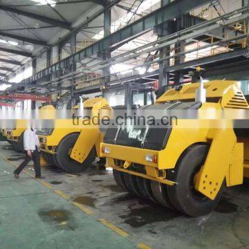 LDR210H Combination Tyre Vibratory Roller photo-6