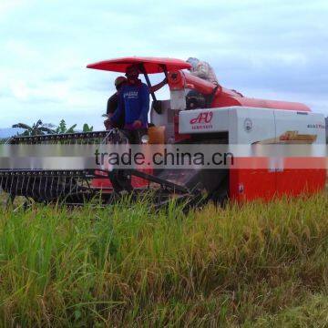 Self-propelled Rice Combine Harvester / Mini Rice Harvester for Sale photo-2