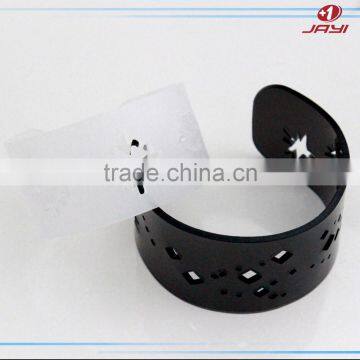 Custom Latest Design Lucky Charm Black Acrylic Lucite Men's Cuff Bracelet and Bangle for Sale photo-2
