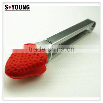 14031 Stawberry Shape Silicone Kitchen and Barbecue Grill Tongs Cooking Stainless Steel Handle Food Tong photo-3