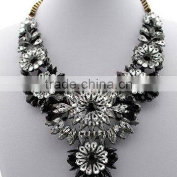 2016 Hot Sales Bulk Flower Resin Crystal Material Gold Chain Flower Pendant Shourouk Statement Necklace Semi Precious Jewellery photo-3