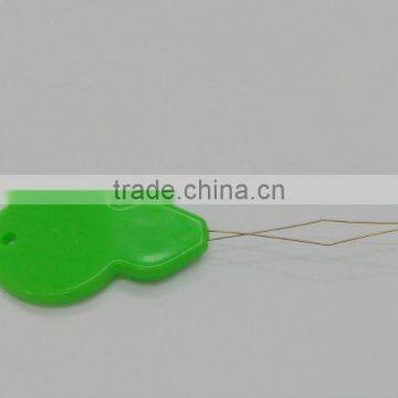 High Quality Needle Threader for Sewing Sewing Tool Sewing Accesssory photo-3