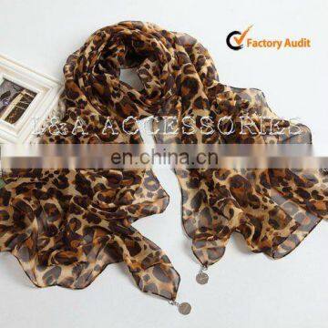 Fashion panther printed pure silk scarf