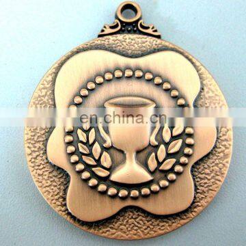 embossed round metal medal for souvenir