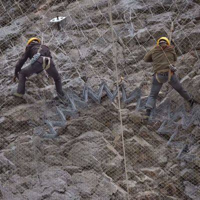High-Elastic Spiral Rope Mesh Hot Dipped Galvanized Slope Protection Net for Earthquake Prone Zones Welding Bending Included photo-2