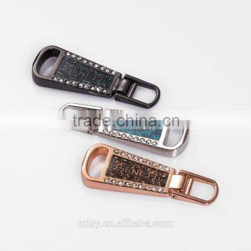 Fancy Custom da Logo on Zipper Puller With Diamond Brightness B1-80023 photo-2