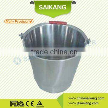 SKN071 antique metal bucket