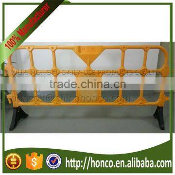 Made in China Plastic Road Barrier Safety Traffic Barrier Crowd Control Barrier