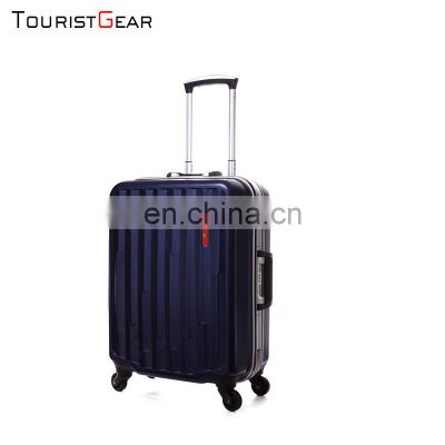 Excellent PC+ABS materials luggage fashion travel luggage bags set with stable universal wheels