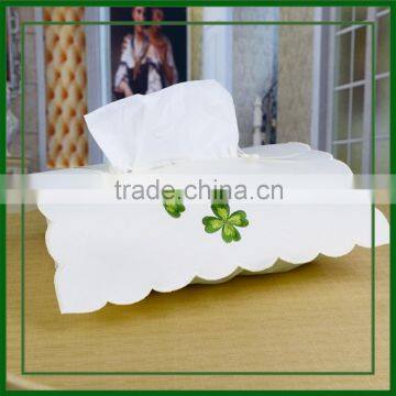 Polyester Tissue Box Cover Embroidered Wtih Clover on Satin Fabric photo-2