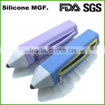 2016 custom pencil shape design pvc silicone pencil bag