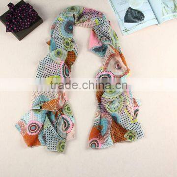 Hot Sale alibaba express shipping hot selling elegant trendy polyester daisy print scarf From Real Scarf Factory