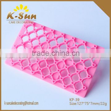 China supplier heart shape plastic fondant cake decorating embossing cutter