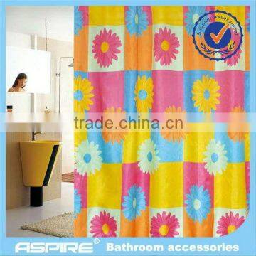 Polyester sunflower shower curtain