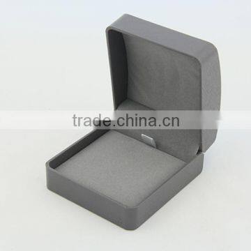 New arriva China factory wholesale custom logo necklace pendant jewelry box