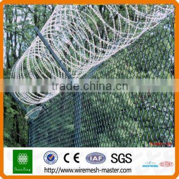 2016popular school galvanized PVC coated green chain link fence