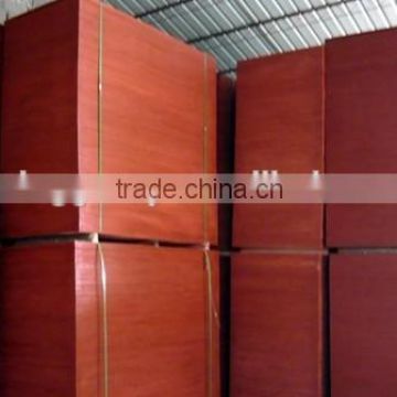 2015 Linyi 18MM Brown Formwork Plywood/ Film Faced Plywood