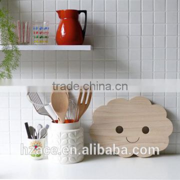 Happy cloud Walnut wooden cutting board