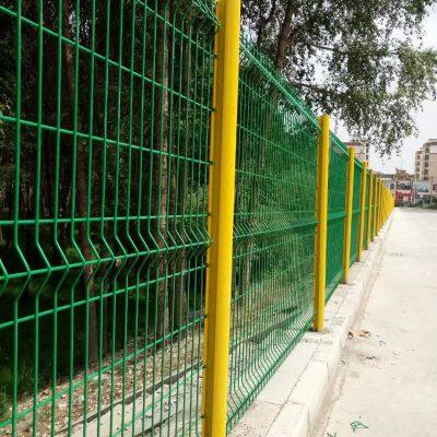 Railway/high speed rail on both sides of the roadbed guardrail peach column fence anticorrosion durable