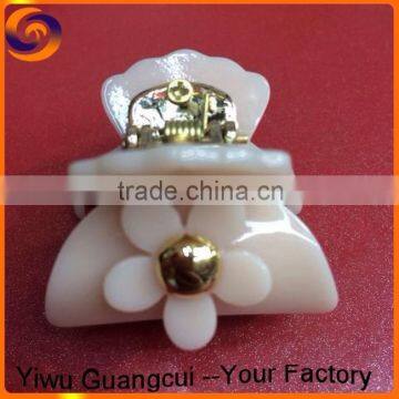 High Quality Acrylic Hair Claw With Flower Charm