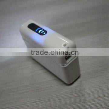 Portable universal emergency battery charger for mobile phone/iPhone/iPad