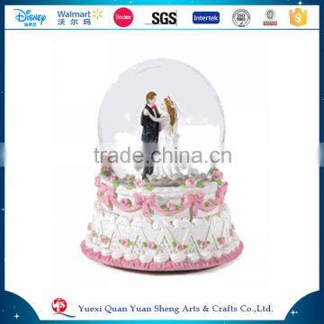 2015 Photo Glass Plastic Resin Wedding Couple Snow globe