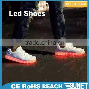 2016 Wholesale party supplies soft sneakers led shoes for women