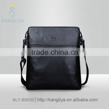 Fashion Stylish Man Genuine Leather Shoulder Bag Durable Men Bags for Daily Use