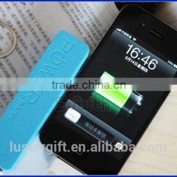 Christmas Gift ( Hot ) Factory Wholesale High Quality Perfume Power Bank 2600mAh Portable Power Bank For Mobile Phone photo-4