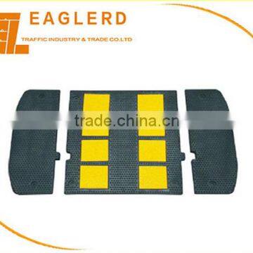 2016 hot sell yellow and black road speed rubber hump