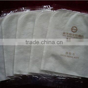 Top quality disposable hotel shoe mitt cheap shoe shine cloth