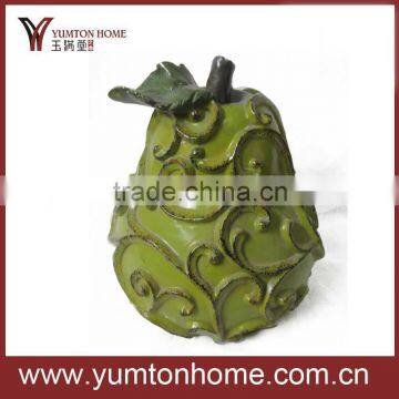 Best quality Resin figurine green pear