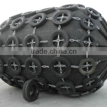 Marine pneumatic fenders