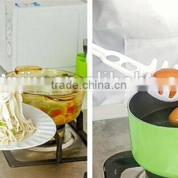 Wholesale Stock White Platic Sawtooth Noodle Ladle photo-3