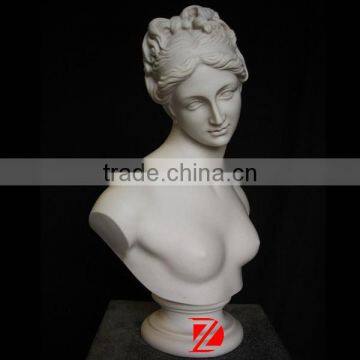 Woman nude statue