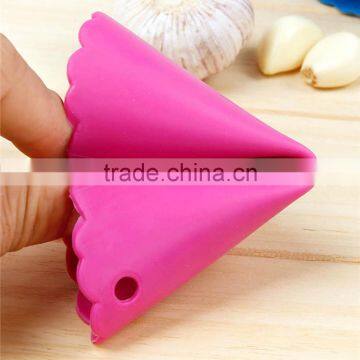 Magic Silicone Garlic Peeler Peel Easy To Use Perfect Kitchen Tool Color Random Drop Practical Healthy Silicone Garlic KC1021 photo-3