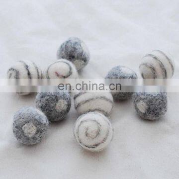 New 2019 Trending Colorful Organic Wool Dryer Balls Used for Scent ,laundry and Decorative photo-7