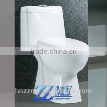 China Environmental protection savingwater design Ceramic Sanitary Ware Toilet Product