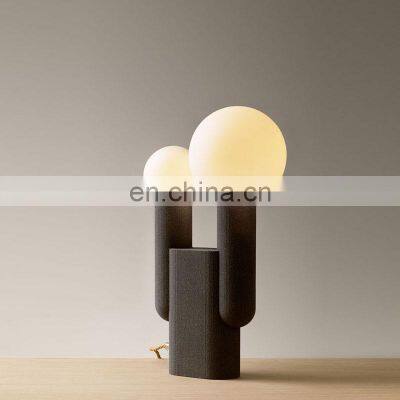 Nordic Desk Lamp Postmodern Creative Simple Living Room Study Hotel Bedroom Bedside Small Table Light