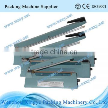 Hand machine for tea bag seal