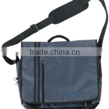 Fashion messenger bag,xiamen 600D polyester shoulder bag