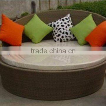 cast aluminium rattan outdoor pool bed