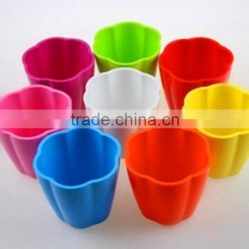 alternative and colorful plastic flowerpot