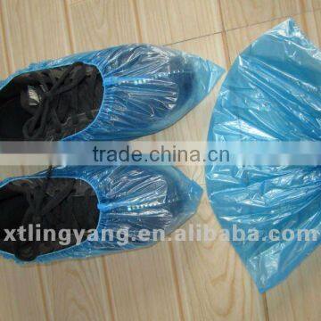 Disposable plastic machine-made CPE/PE shoe cover