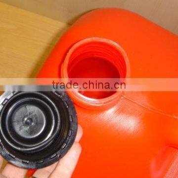 OEM Blow Molding Plastic Unleaded Fuel Can With Pourer Jerry Cans Hdpe Huizhou Facatory photo-3